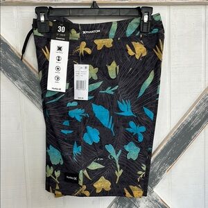 Hurley Men's Black and Blue Floral Board Shorts